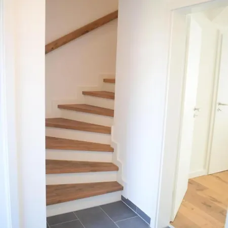 Brigg Im Haus Dreimaster,
