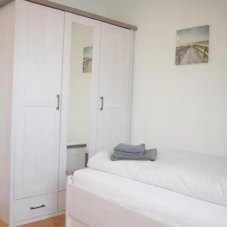 Brigg Im Haus Dreimaster,