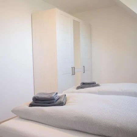 Brigg Im Haus Dreimaster,